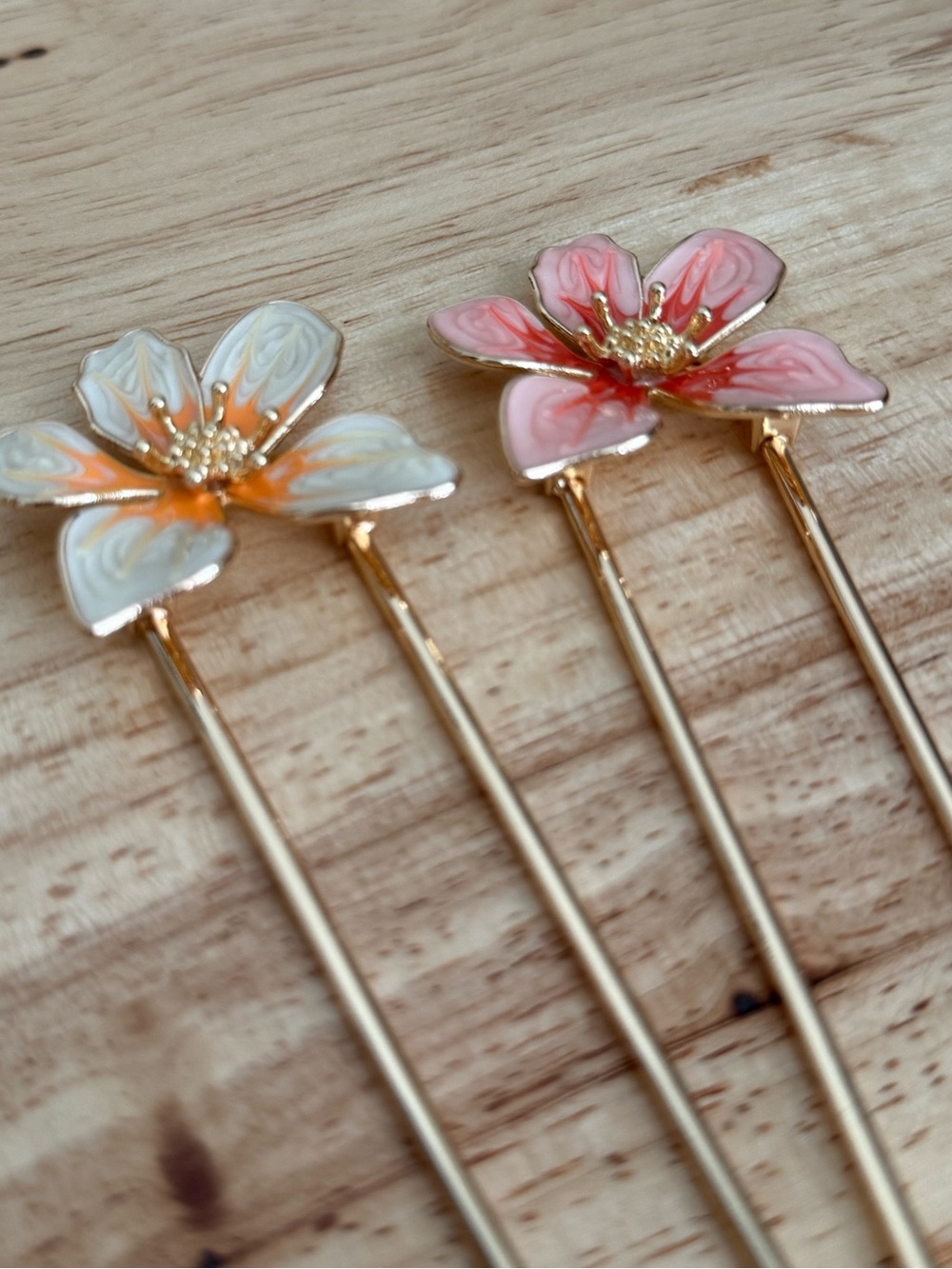 Piper K Floral Enamel Hair Pins